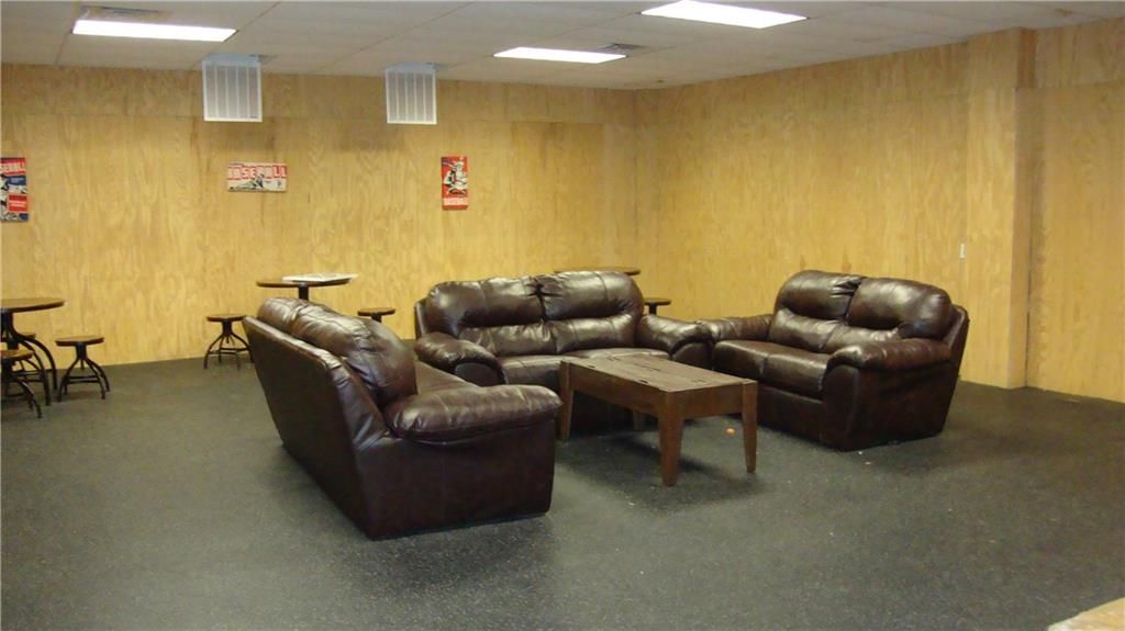 2014 Interstate Highway 30 W, Greenville, TX 75402